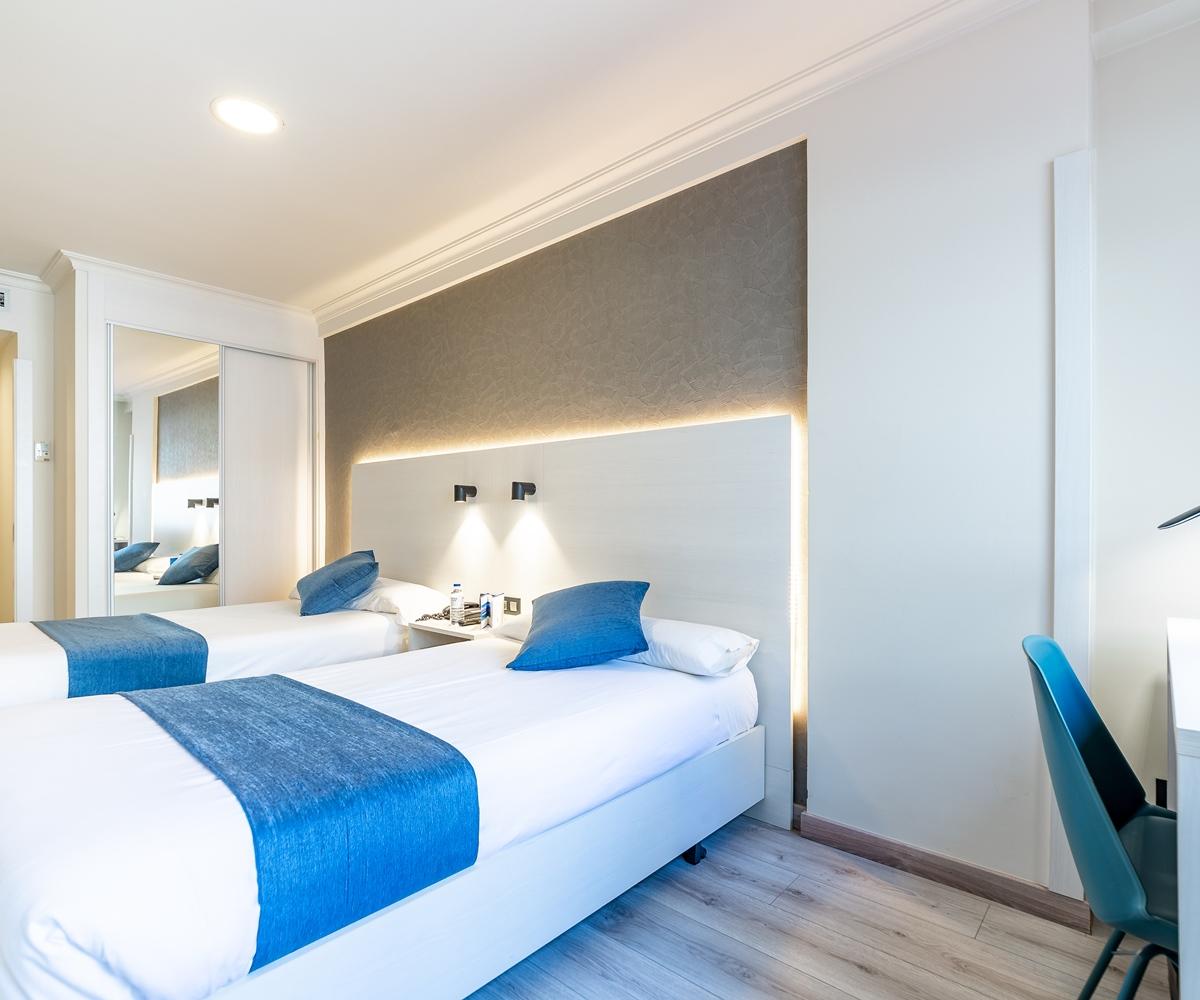 Hotel Atlantico Виго Екстериор снимка