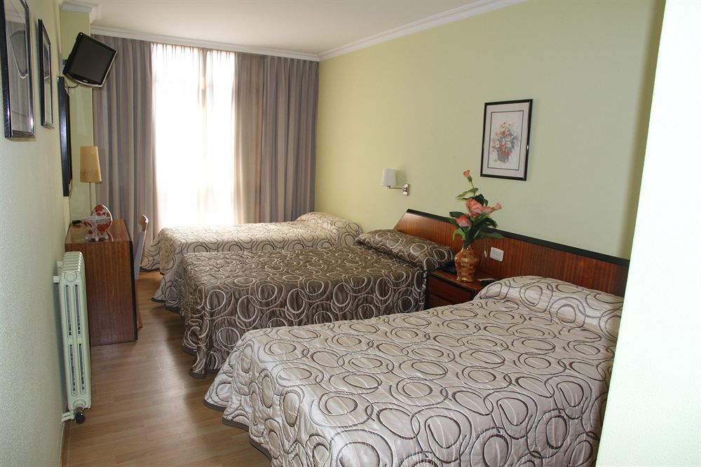 Hotel Atlantico Виго Екстериор снимка