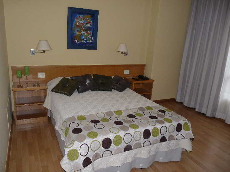 Hotel Atlantico Виго Екстериор снимка